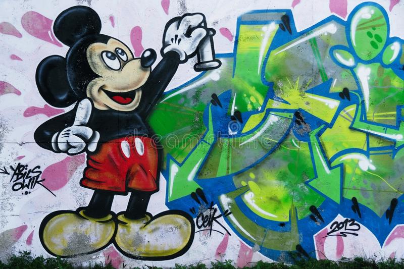 Detail Graffiti Art Sketches Of Characters Mickey Mouse Nomer 12