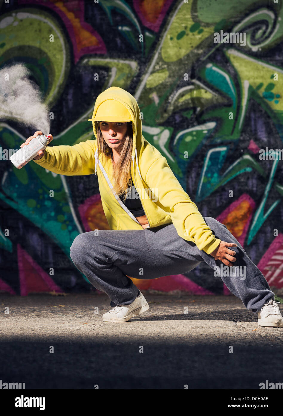 Detail Graffiti Artist Dancer Nomer 36