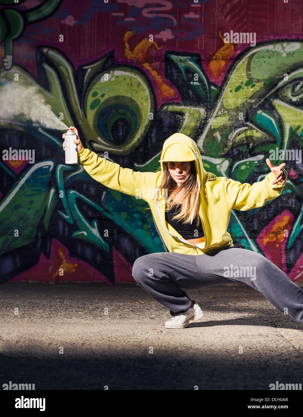 Detail Graffiti Artist Dancer Nomer 45