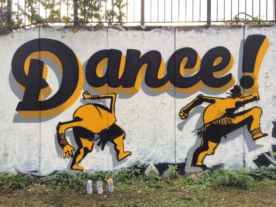 Detail Graffiti Artist Dancer Nomer 8