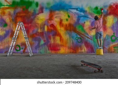 Detail Graffiti Artist In Action Nomer 45