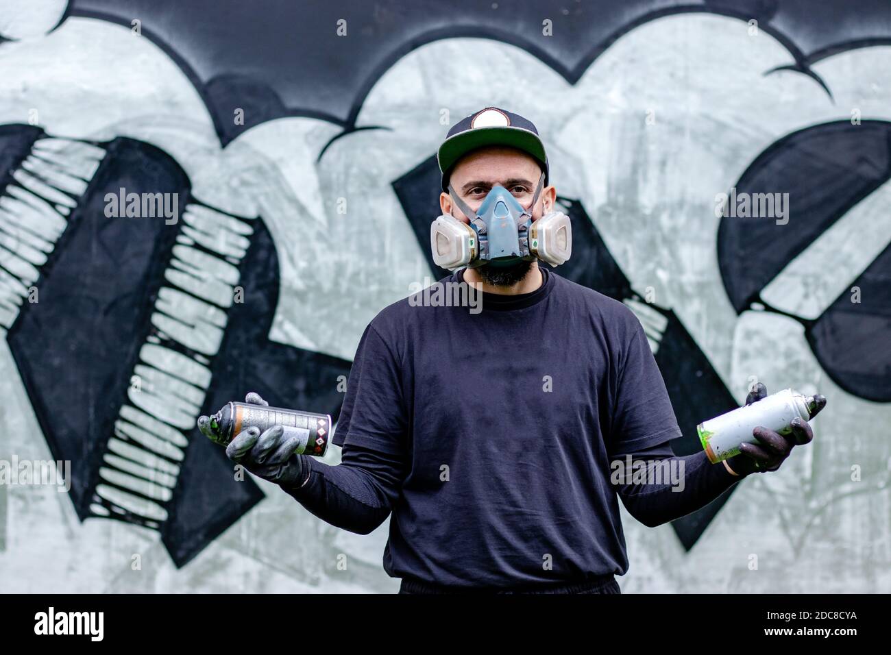 Detail Graffiti Artist Mask Nomer 3