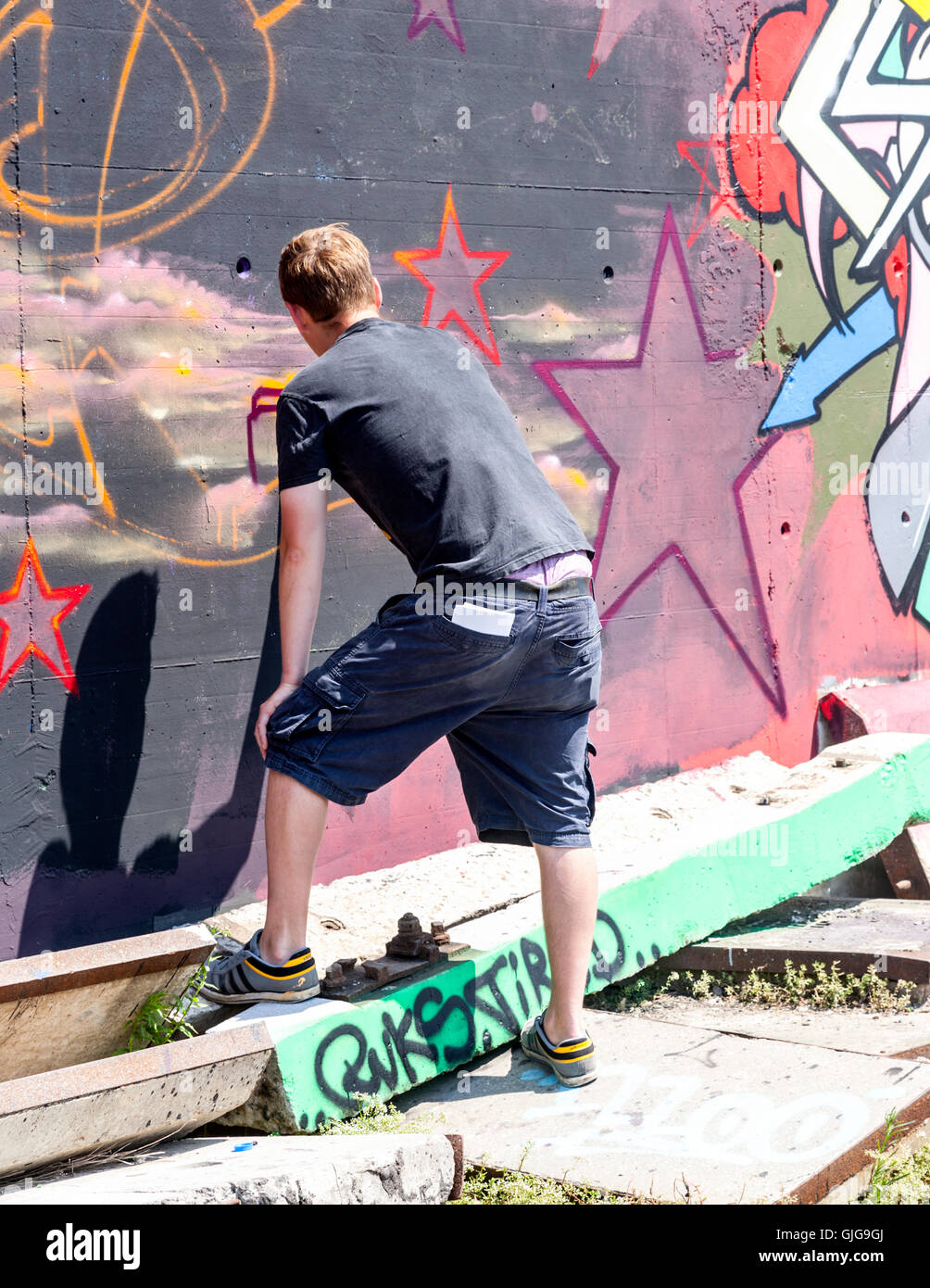 Detail Graffiti Artist Search Nomer 14