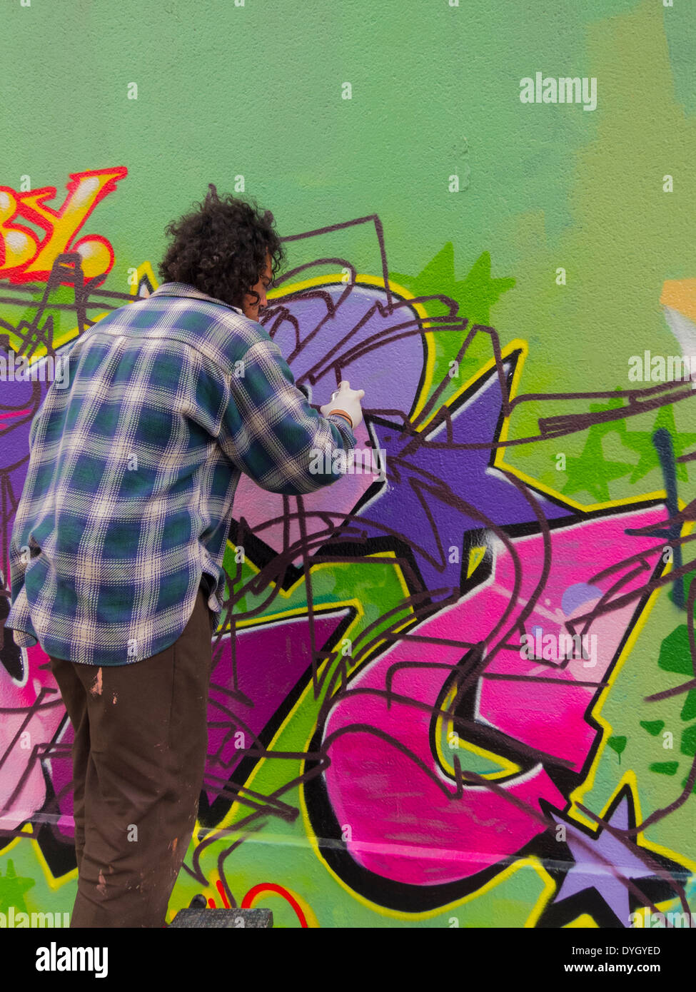 Detail Graffiti Artist Search Nomer 33