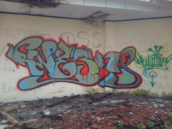 Detail Graffiti Ashtwo Terkenal Nomer 19