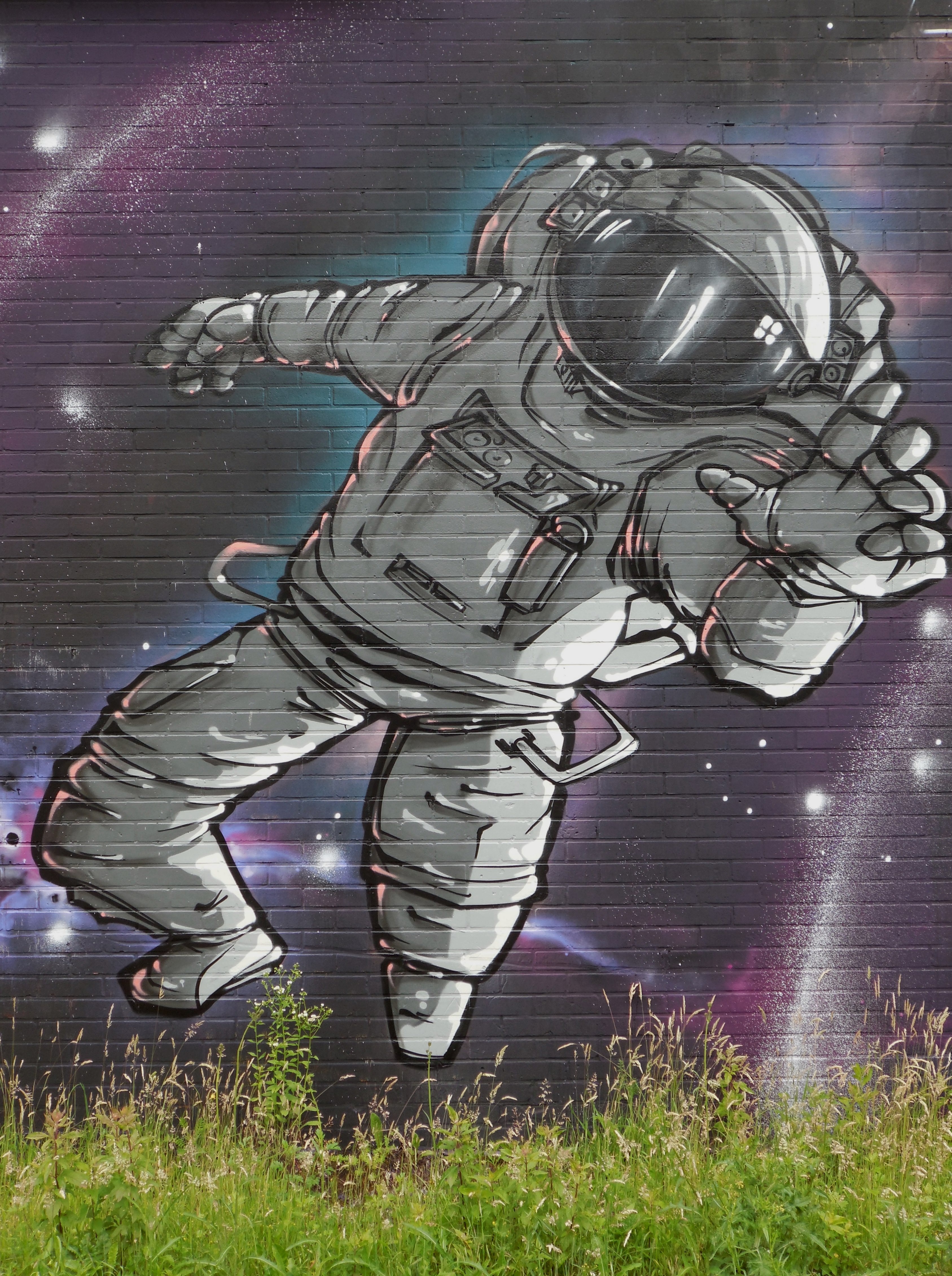 Detail Graffiti Astronot Nomer 9