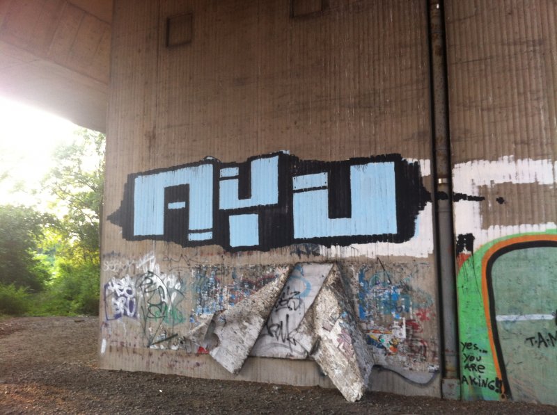 Graffiti Ayu - KibrisPDR