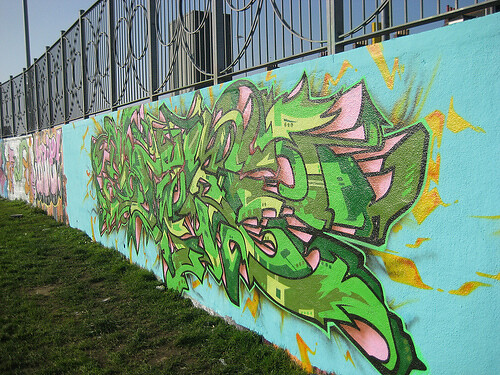 Detail Graffiti Azi Nomer 21