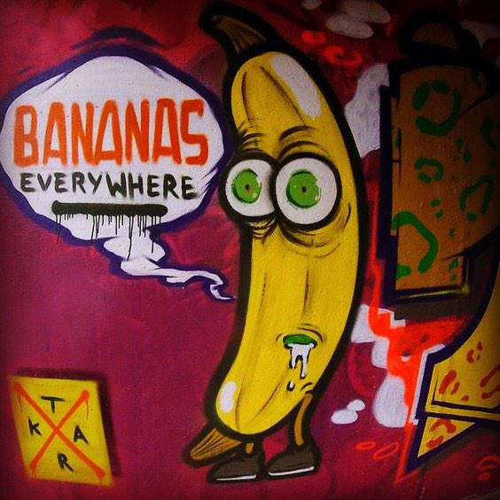 Detail Graffiti Banana Nomer 28