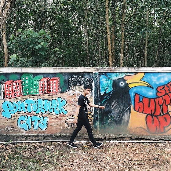 Detail Graffiti Bernama Ragil Nomer 19