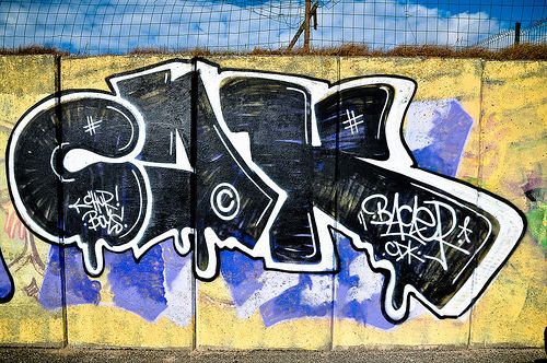 Detail Graffiti Biarritz Nomer 2