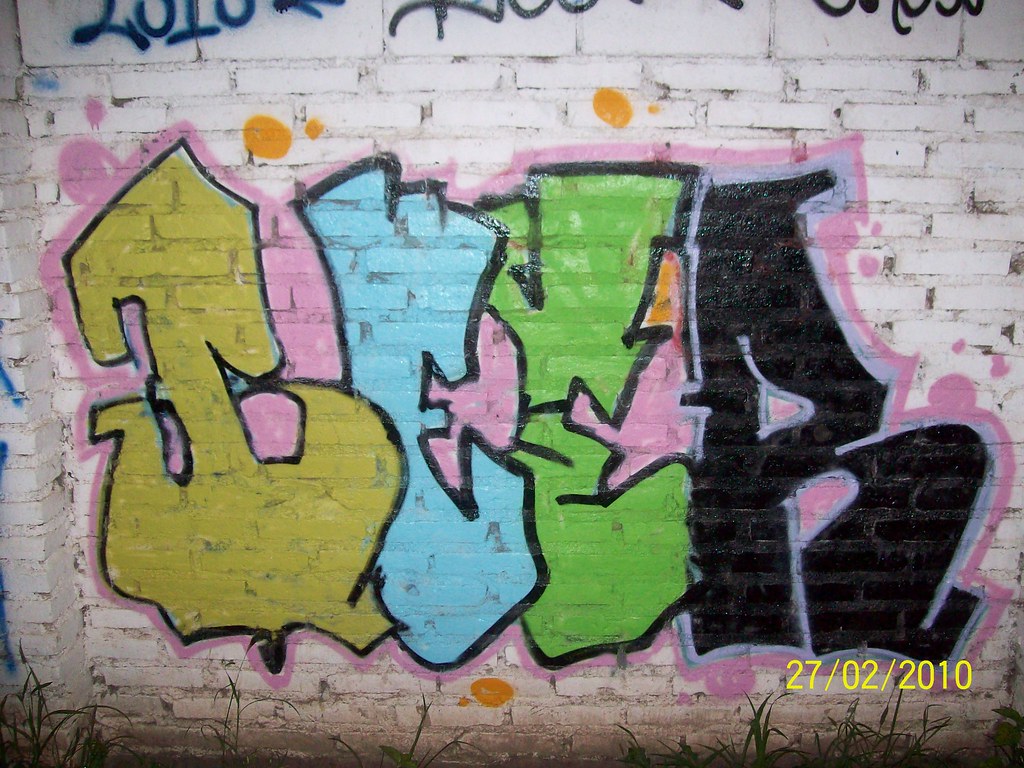 Detail Graffiti Bir Nomer 22