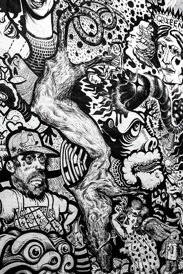 Detail Graffiti Black And White Nomer 13