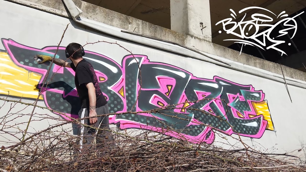 Detail Graffiti Black Pink Nomer 25