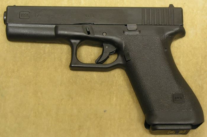 Detail Glock 18 Handgun Nomer 25