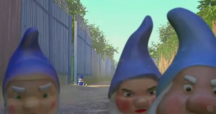 Detail Gnomeo And Juliet Clips Nomer 30