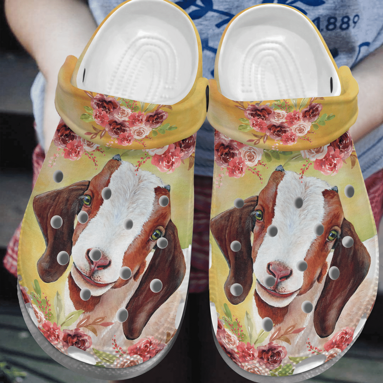 Detail Goat Crocs Nomer 22