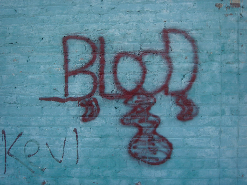 Detail Graffiti Blood Nomer 8