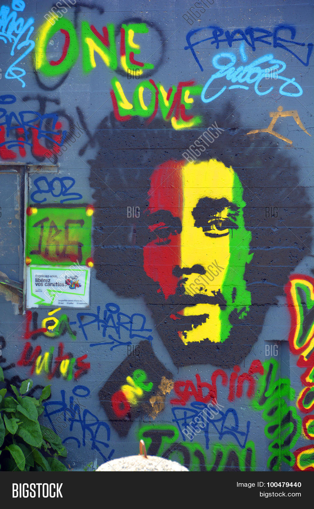 Detail Graffiti Bob Marley Nomer 36