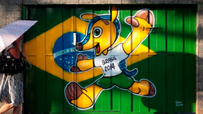 Detail Graffiti Bola Piala Dunia Nomer 31