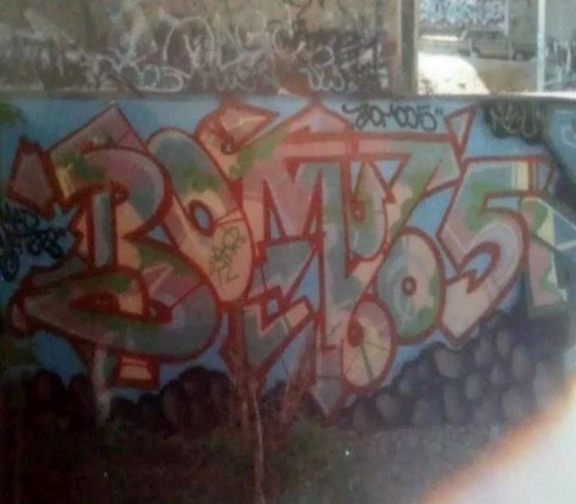 Detail Graffiti Bom Nomer 29