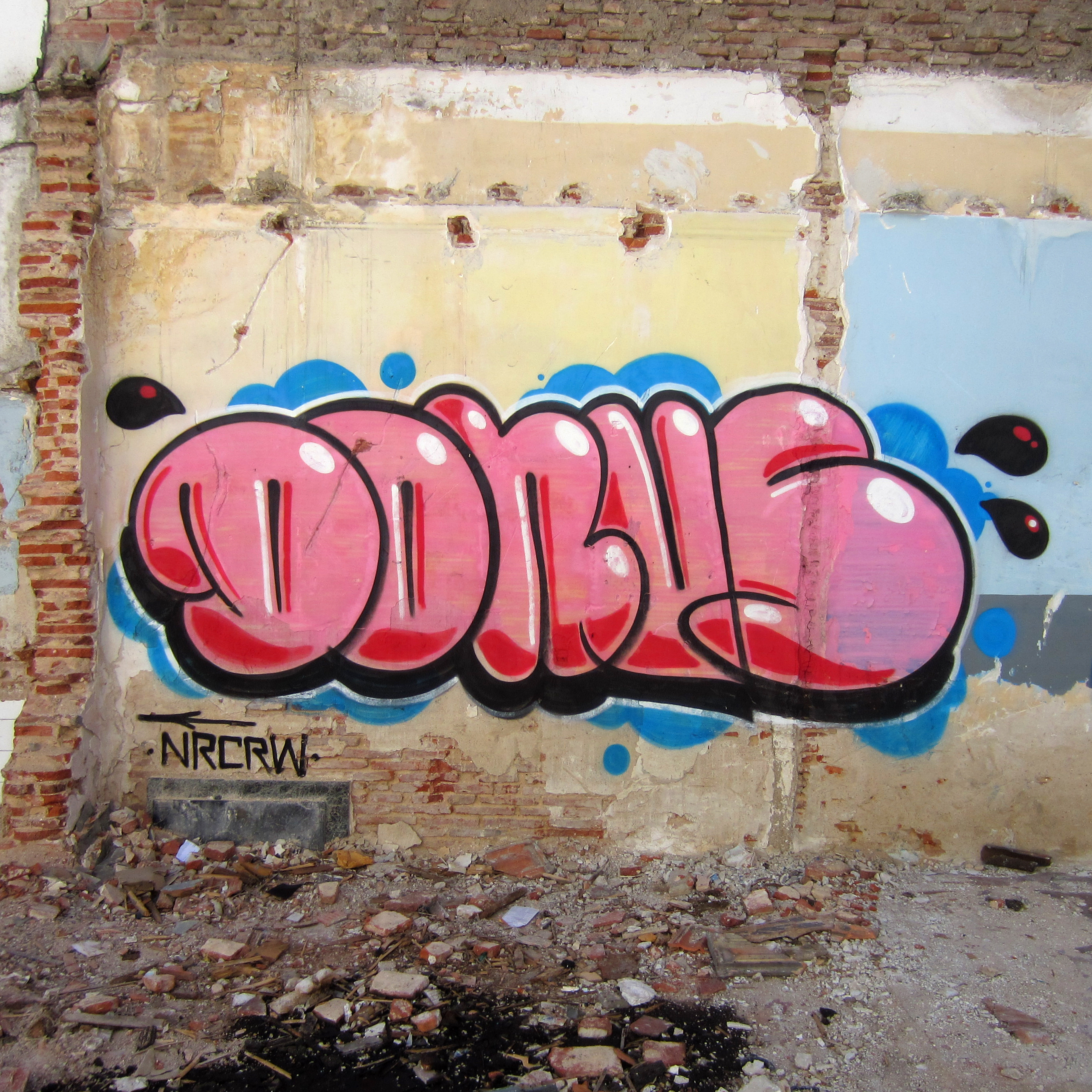 Detail Graffiti Bom Nomer 9