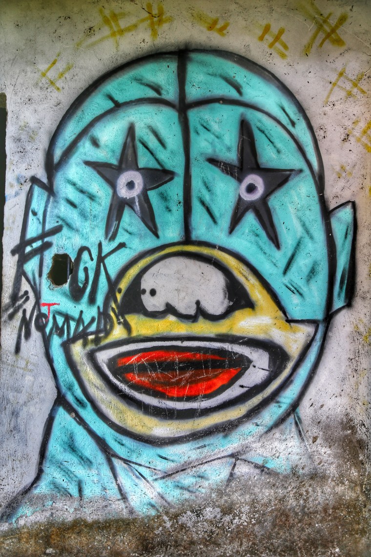 Detail Graffiti Bomber Coc Nomer 27