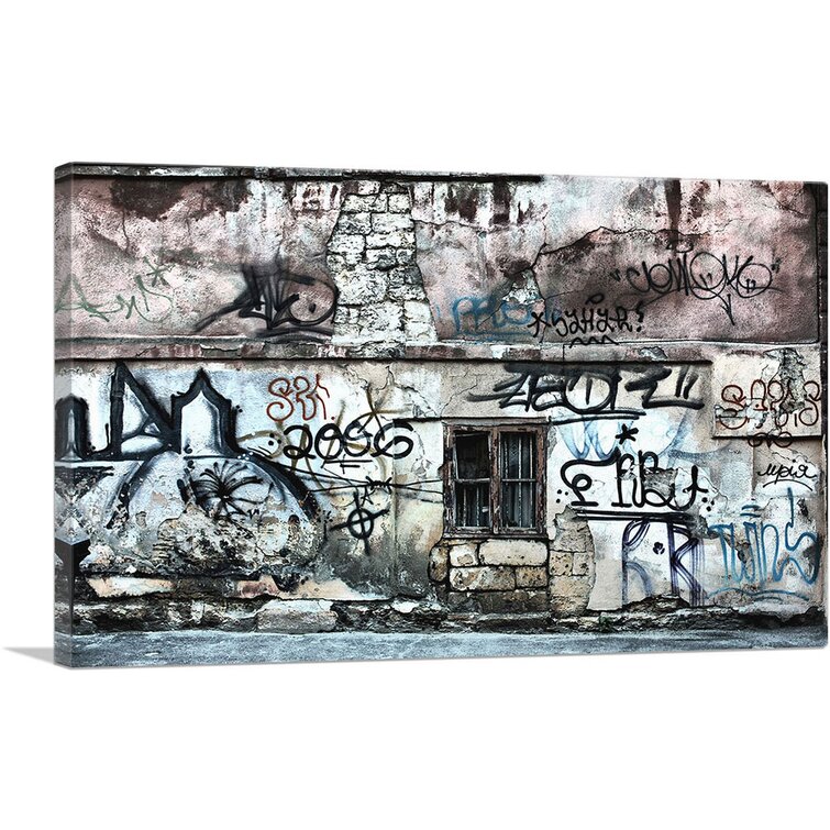 Detail Graffiti Broken Wall Nomer 15