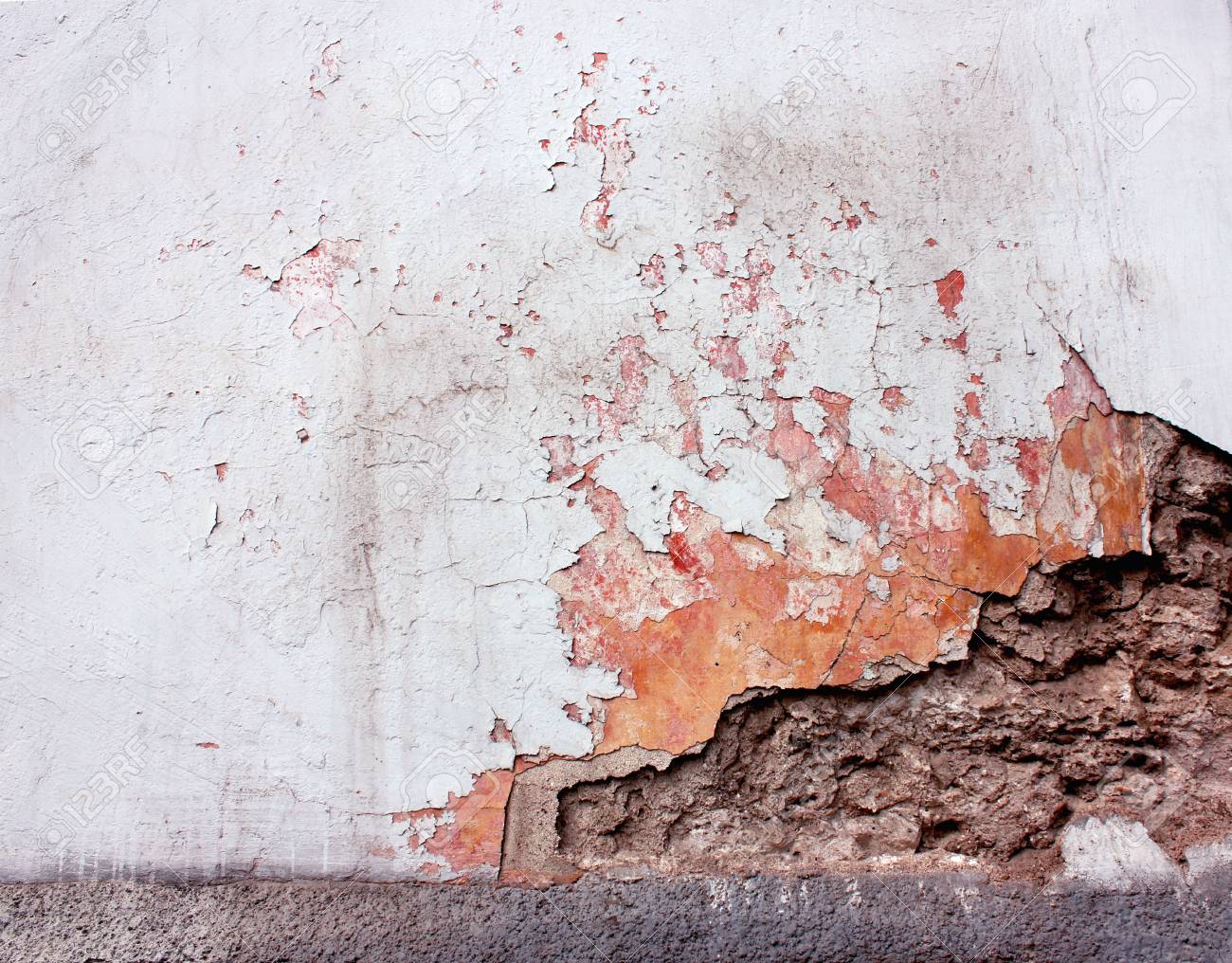 Detail Graffiti Broken Wall Nomer 22