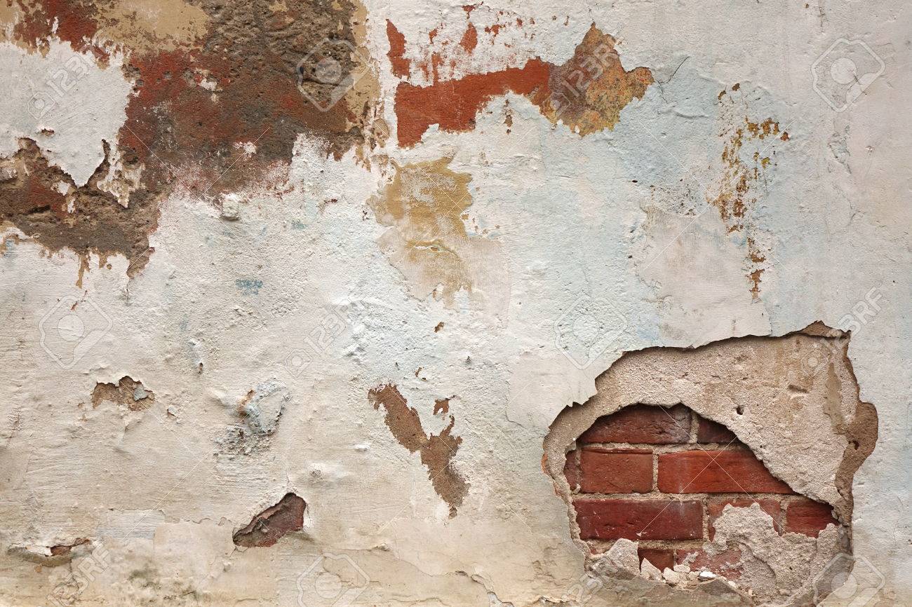 Detail Graffiti Broken Wall Nomer 32