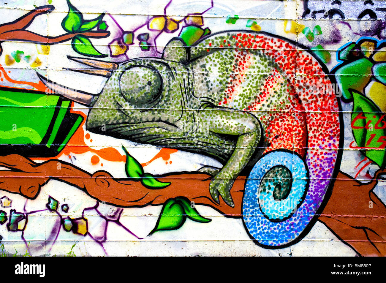 Detail Graffiti Buaya Nomer 21
