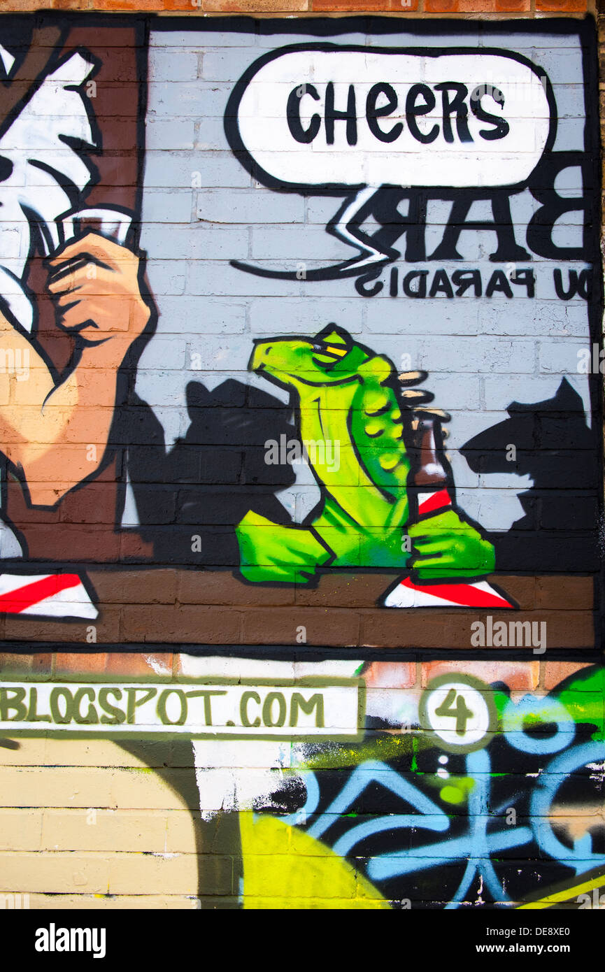 Detail Graffiti Buaya Nomer 38