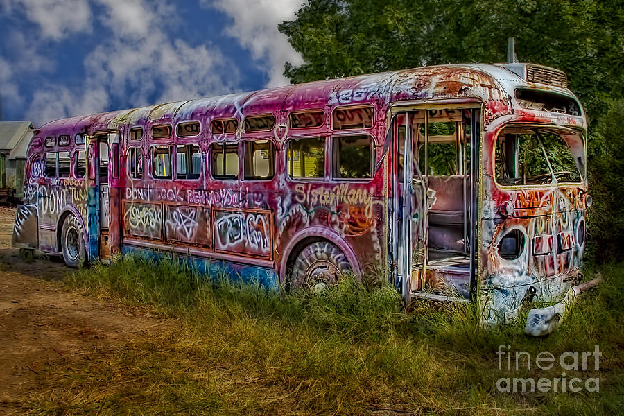 Detail Graffiti Bus Nomer 21