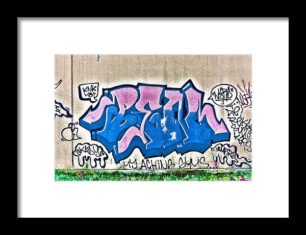 Detail Graffiti Campus Nomer 55