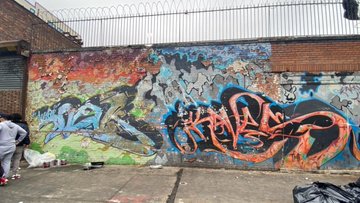Detail Graffiti Center Syd Nomer 36