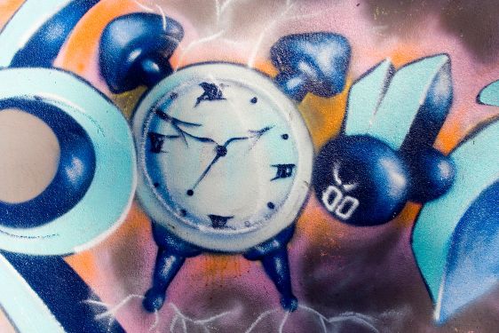 Detail Graffiti Clock Hd Nomer 9