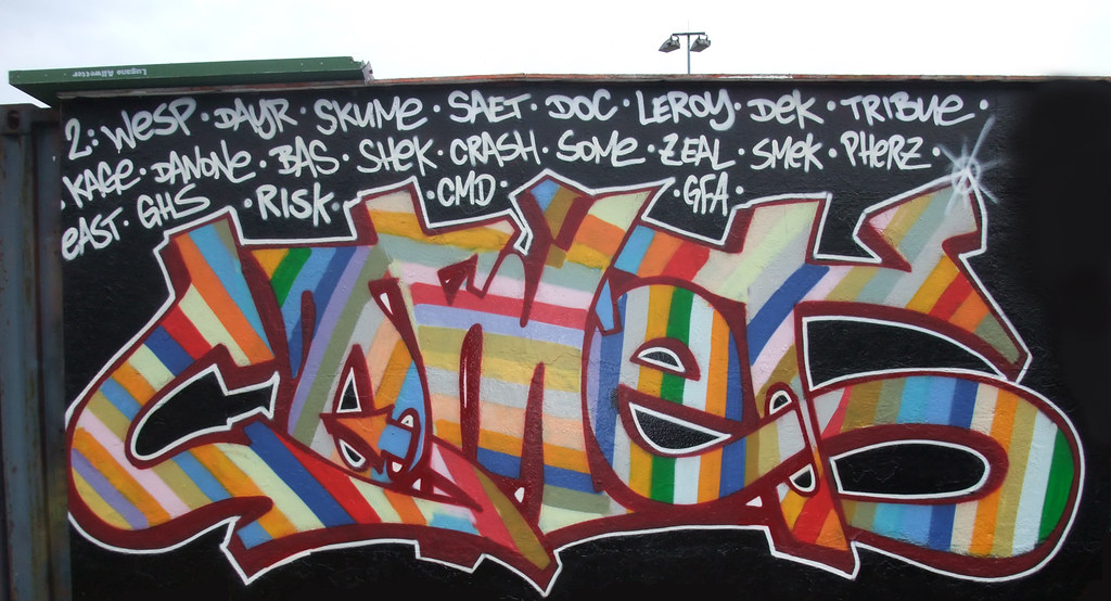 Detail Graffiti Comet Nomer 5