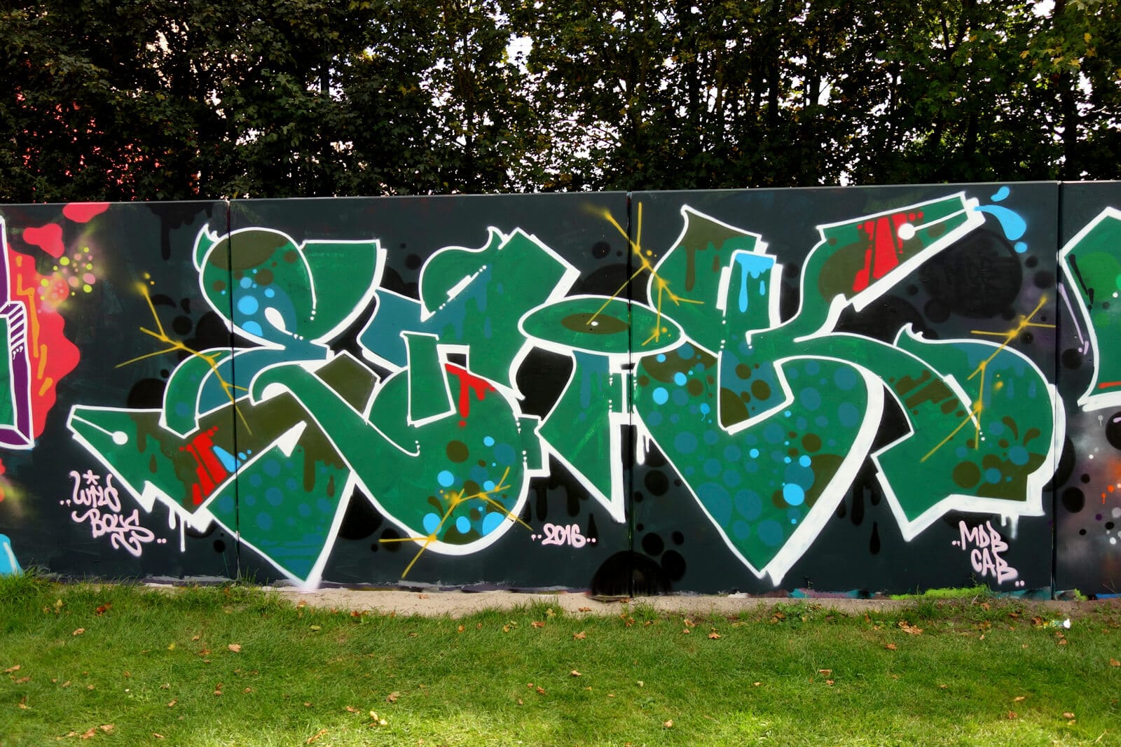 Detail Graffiti Creator Has Crashed Chrome Nomer 44