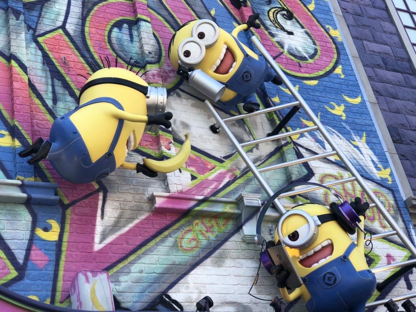 Detail Graffiti Creator Minion Nomer 15
