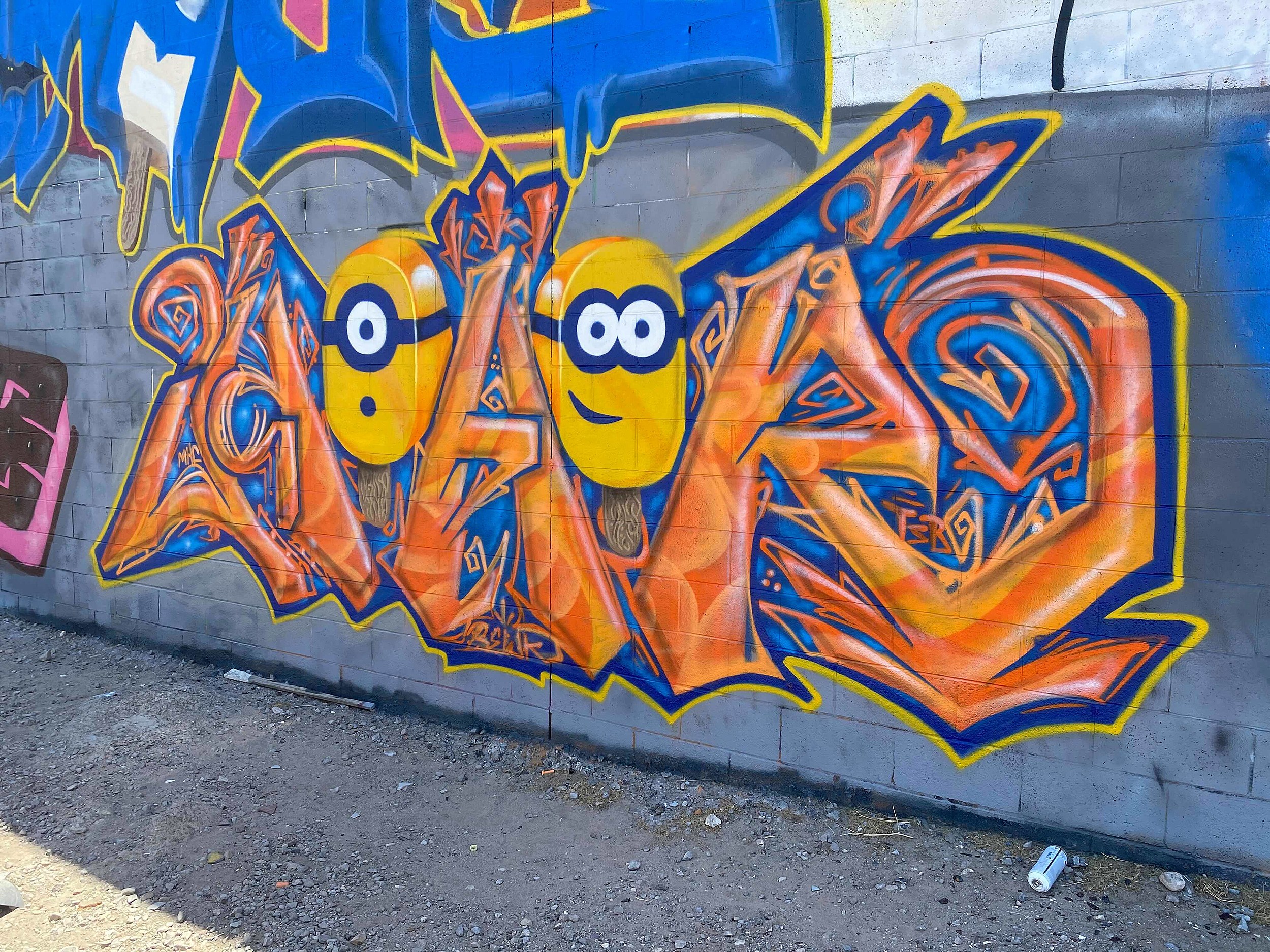 Detail Graffiti Creator Minion Nomer 43