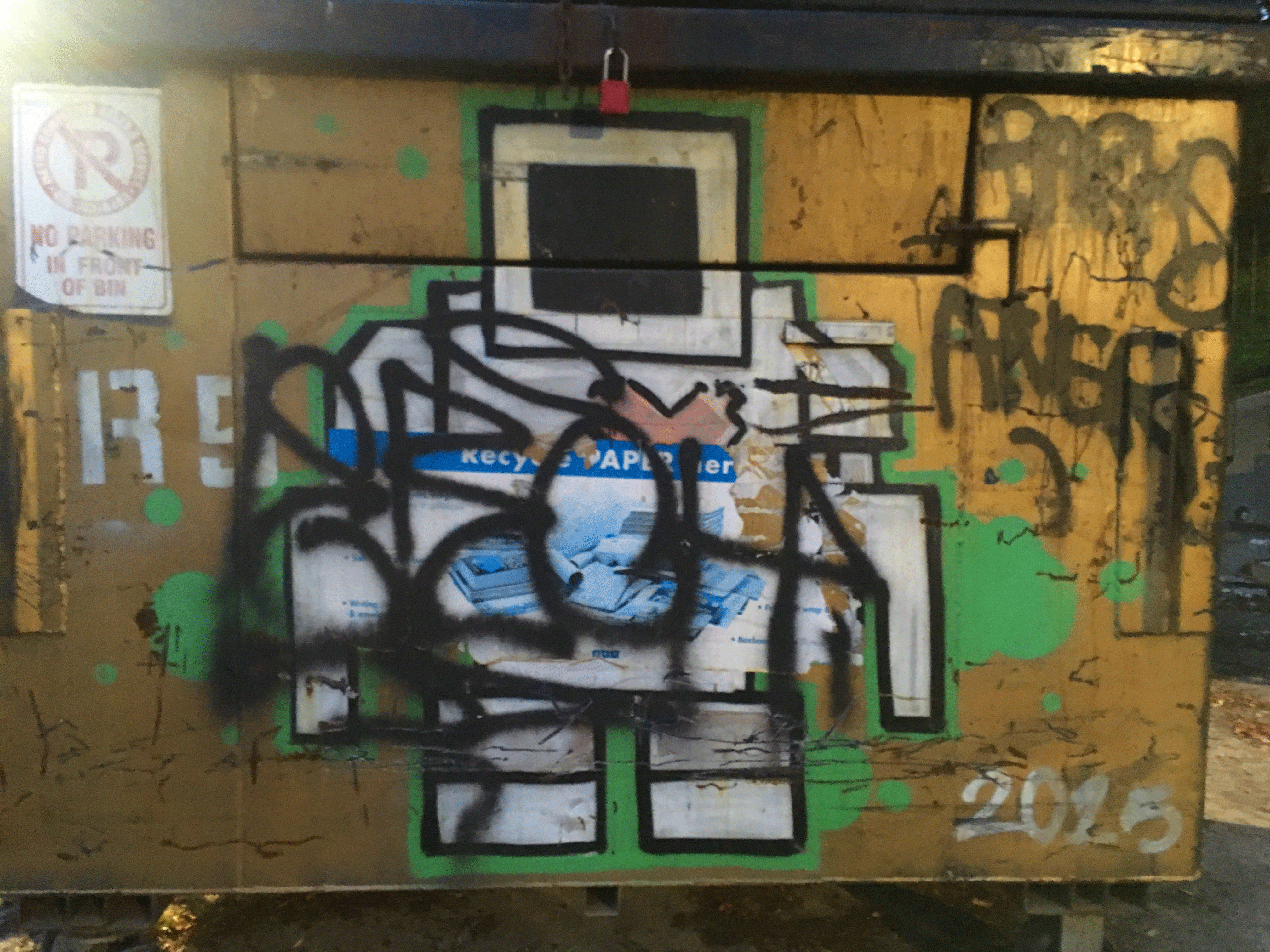 Detail Graffiti Cross Out Nomer 9