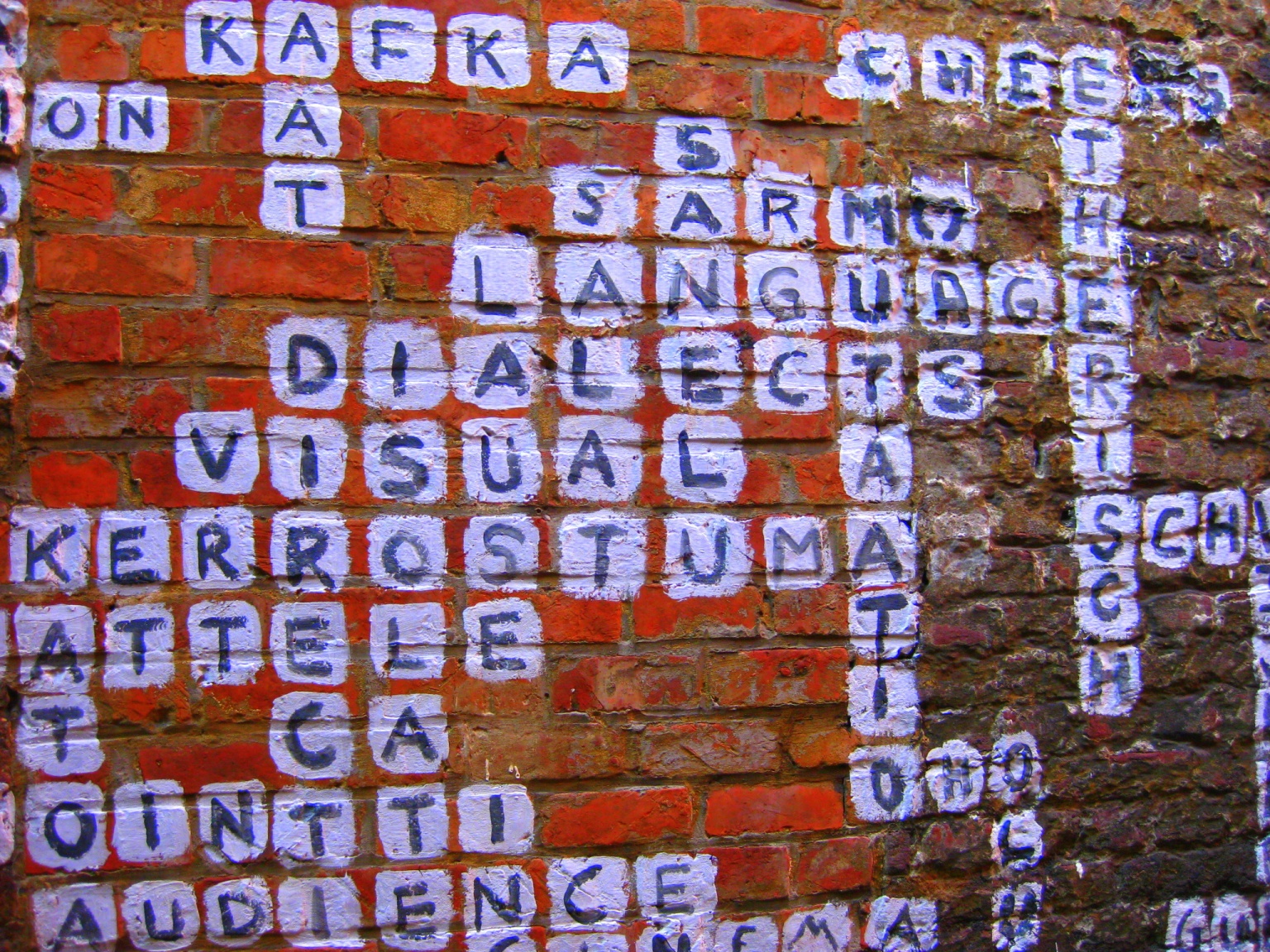 Detail Graffiti Crossword Nomer 23