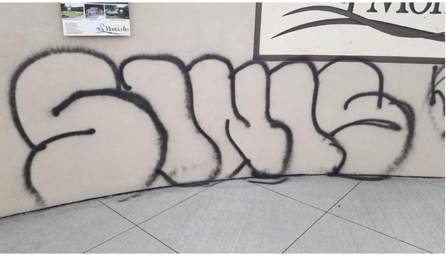 Detail Graffiti D Dn R Nomer 24