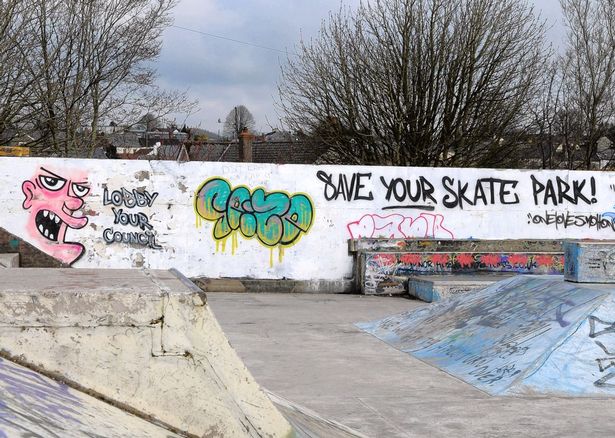 Detail Graffiti Devon Nomer 23