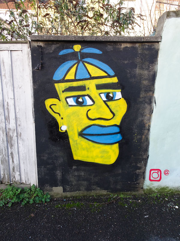 Detail Graffiti Devon Nomer 40