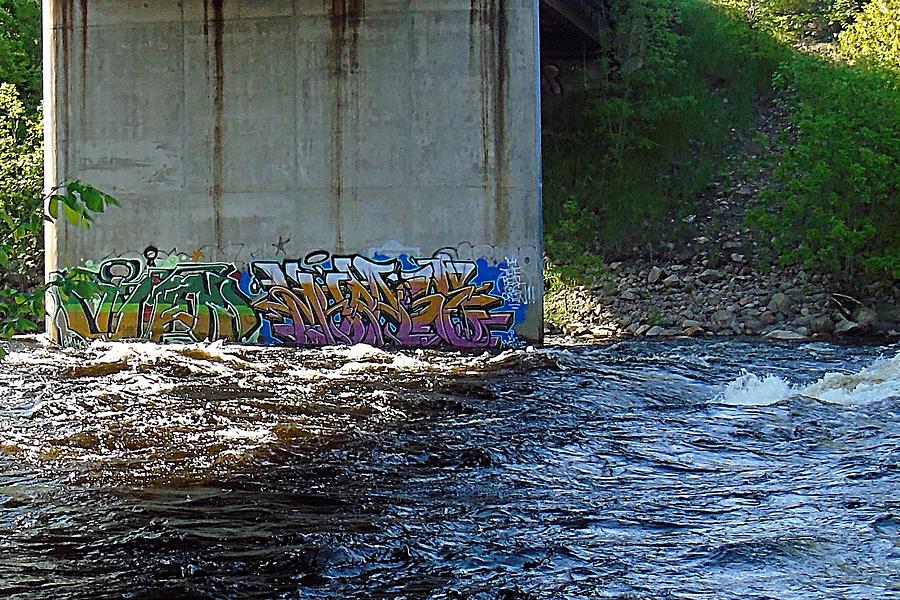 Detail Graffiti Devon Nomer 7