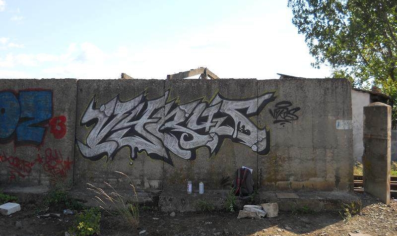 Detail Graffiti Dewa Nomer 14
