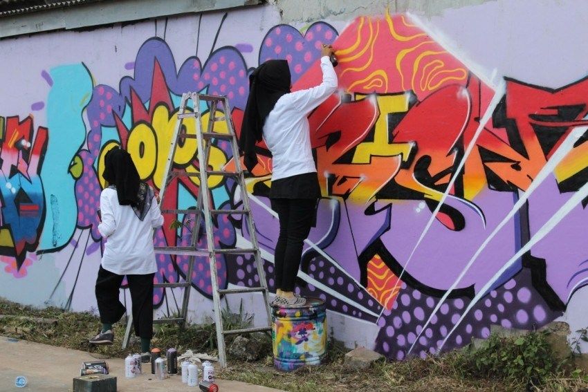 Detail Graffiti Di Gambar Menggunakan Nomer 19