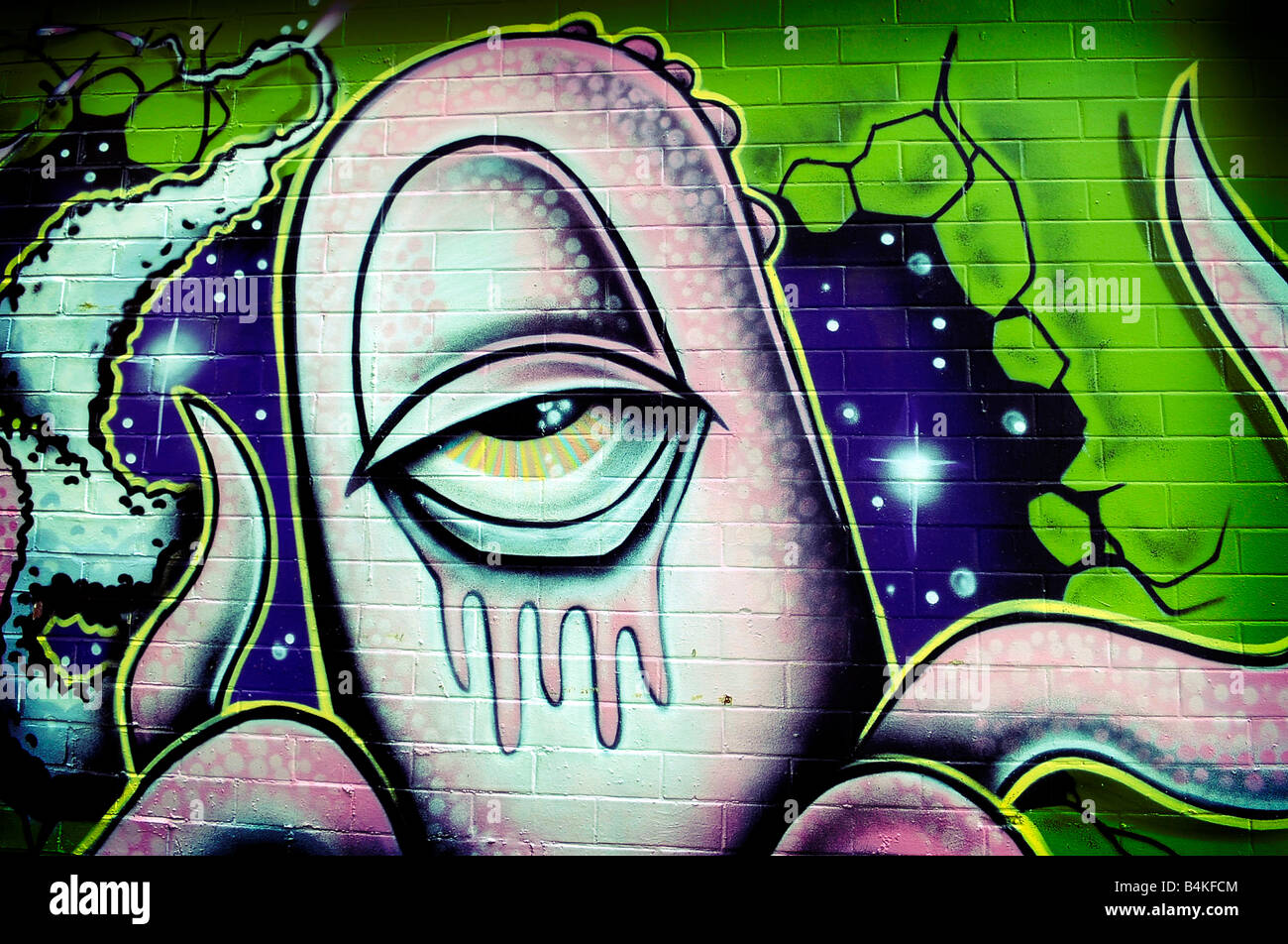 Detail Graffiti Draw Alien Nomer 52
