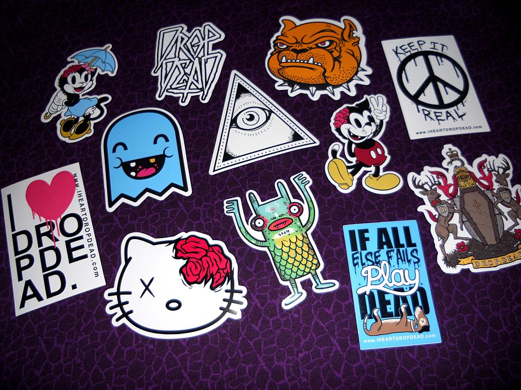 Detail Graffiti Drop Dead Nomer 2